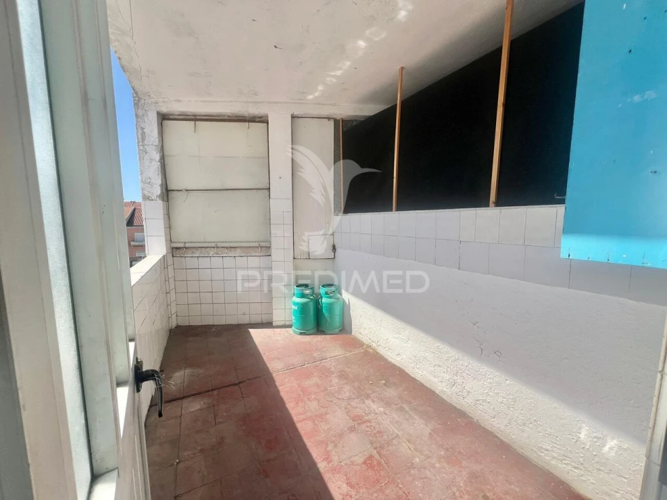 Apartamento T2 para Venda em Baixa da Banheira e Vale da Amoreira Foto 3