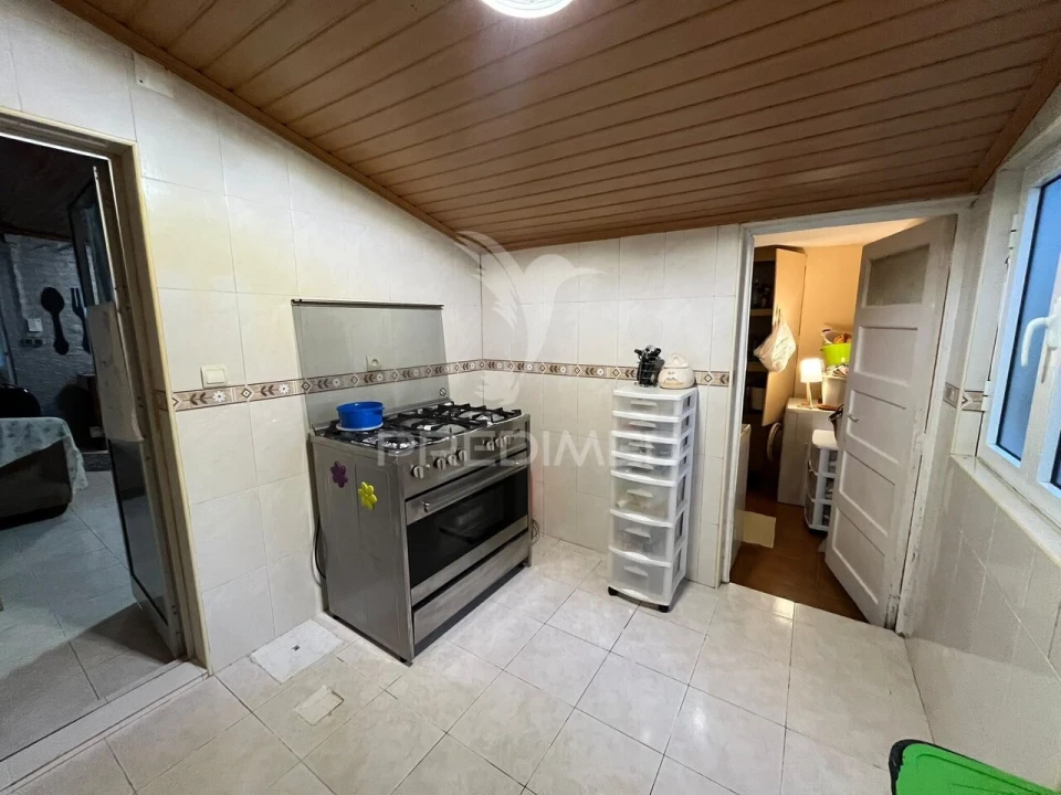 Moradia T3 para Venda em Lajes Foto 18