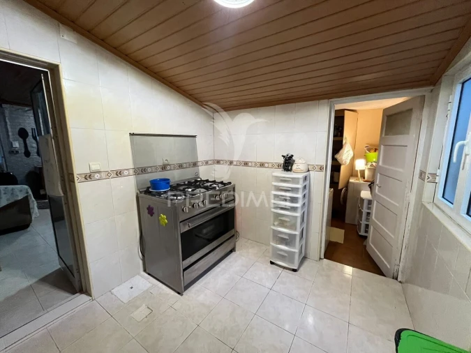 Moradia T3 para Venda em Lajes Foto 18