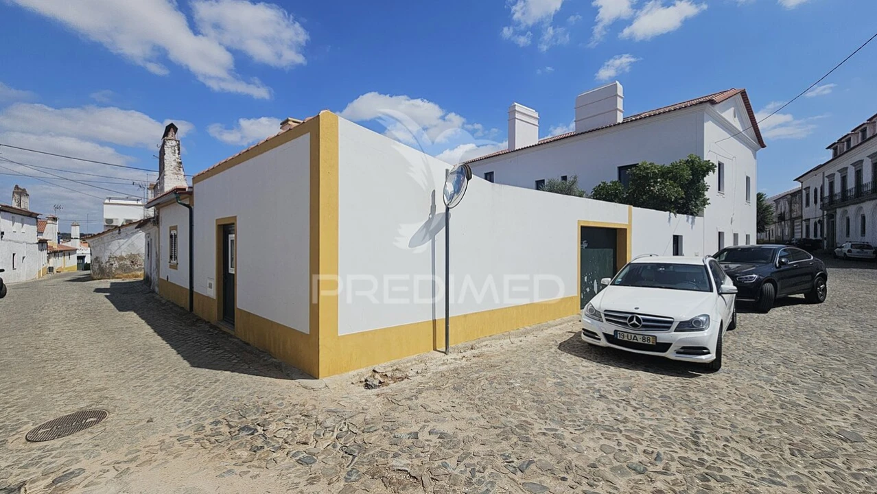 Moradia T0 para Venda em Vaiamonte Foto 1