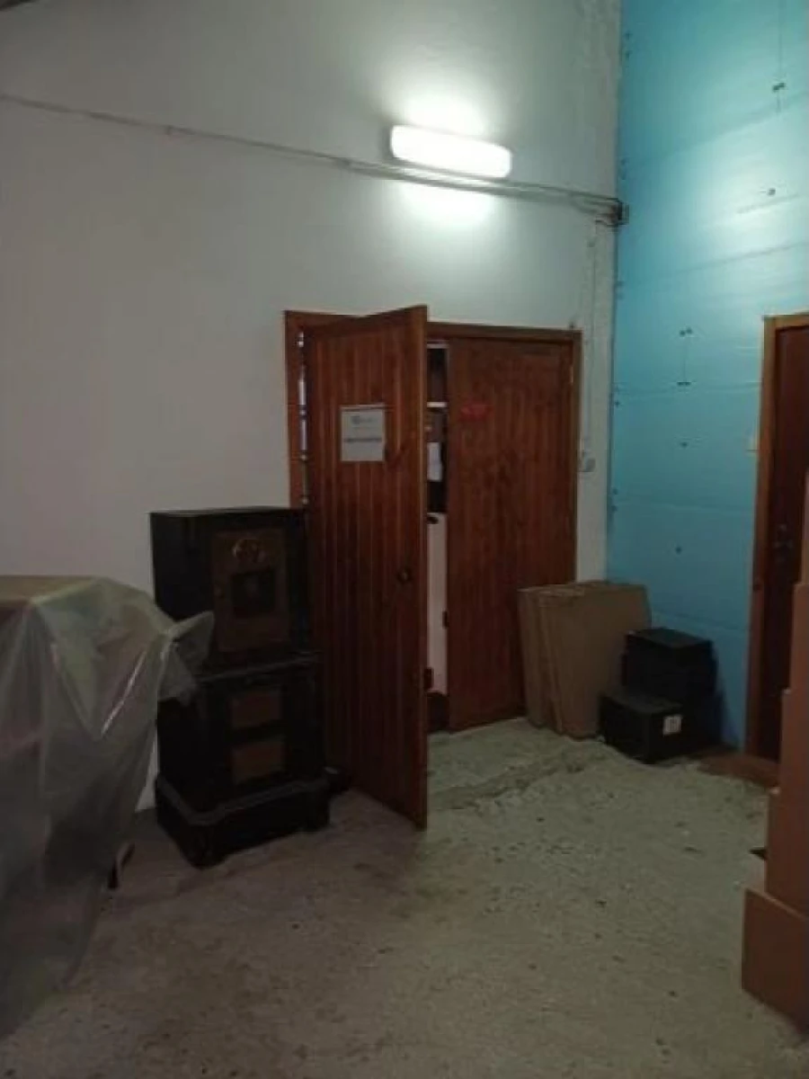Armazém para Venda em Castro Daire Foto 2