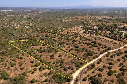 Terreno para Venda em Bensafrim e Barão de São João