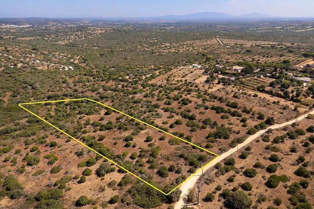 Terreno para Venda em Bensafrim e Barão de São João Foto 1