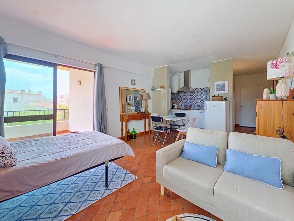 Apartamento T0 para Venda em Lagos (São Sebastião e Santa Maria) Foto 1