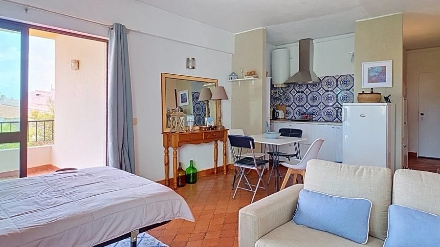 Apartamento T0 para Venda em Lagos (São Sebastião e Santa Maria)