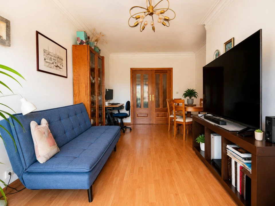 Apartamento T2 para Venda em Santo António dos Cavaleiros e Frielas Foto 2