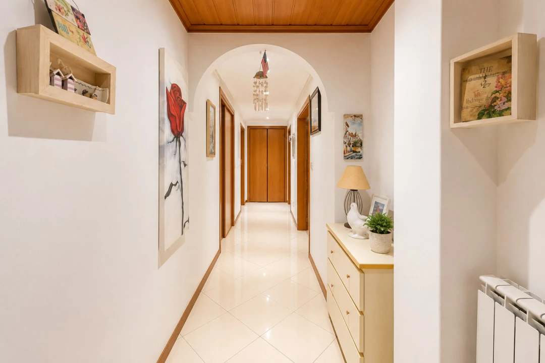 Apartamento T2 para Venda em Santo António dos Cavaleiros e Frielas Foto 7