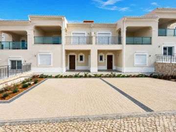 Moradia T4 para Venda em Lagos (São Sebastião e Santa Maria)