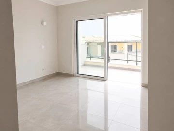 Moradia T4 para Venda em Lagos (São Sebastião e Santa Maria)