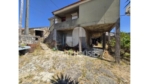 Moradia T3 para Venda em São Pedro de Alva e São Paio de Mondego