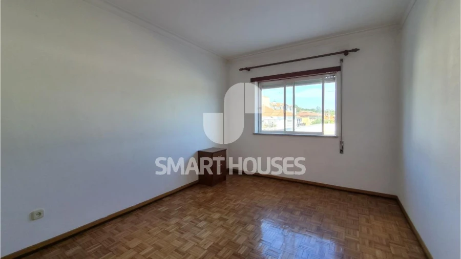 Apartamento T3 para Arrendamento em Arganil Foto 12