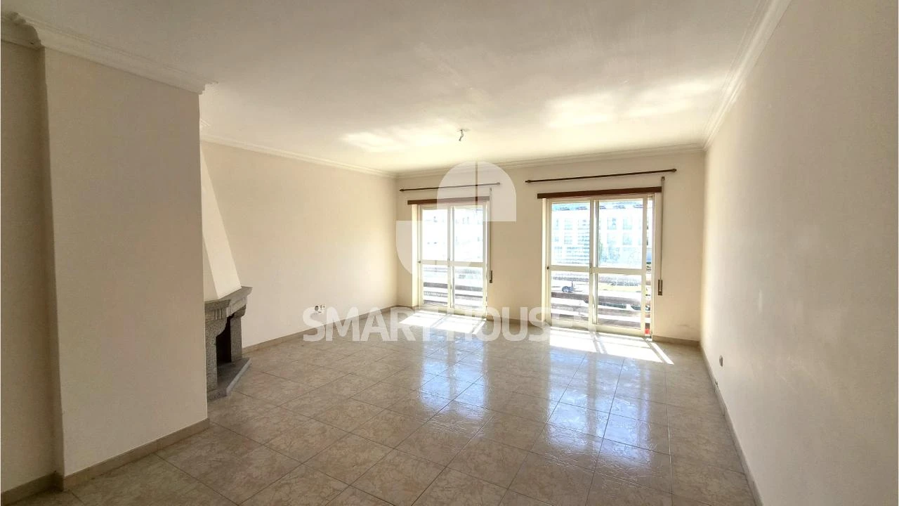 Apartamento T3 para Arrendamento em Arganil Foto 2