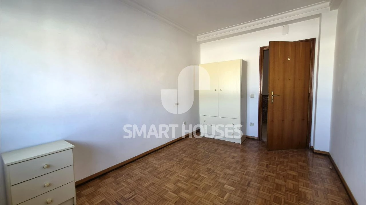 Apartamento T3 para Arrendamento em Arganil Foto 8