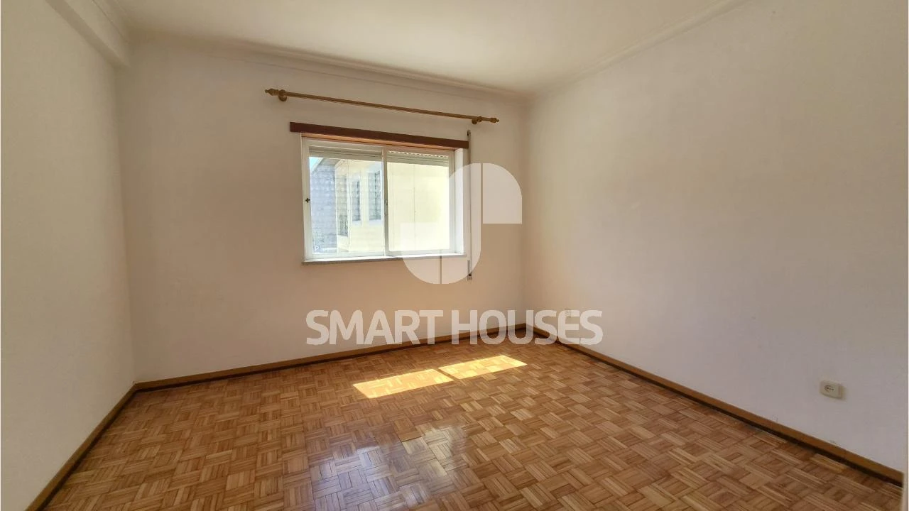 Apartamento T3 para Arrendamento em Arganil Foto 13