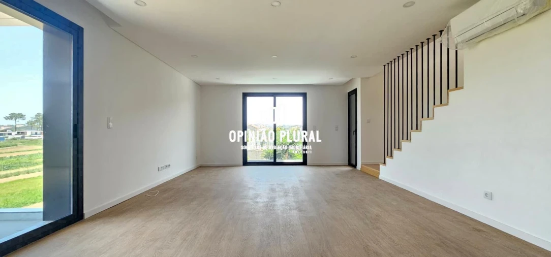 Apartamento T4 para Venda em Gulpilhares e Valadares Foto 2