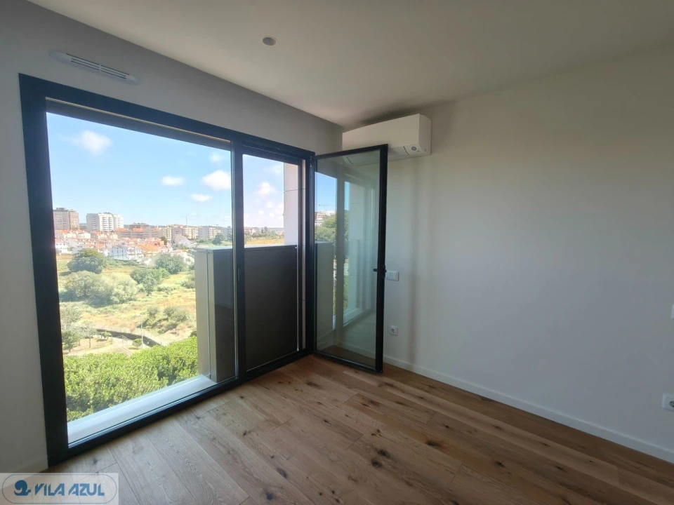 Apartamento T1 para Venda em Mafamude e Vilar do Paraíso Foto 1