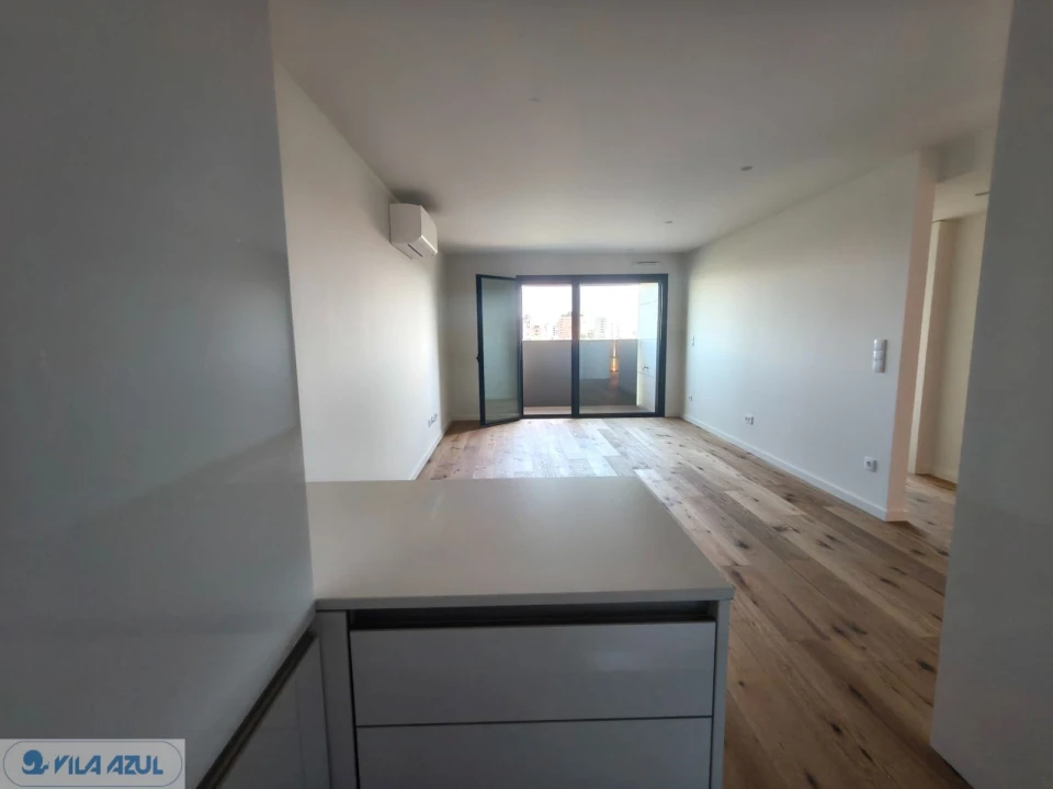 Apartamento T1 para Venda em Mafamude e Vilar do Paraíso Foto 10