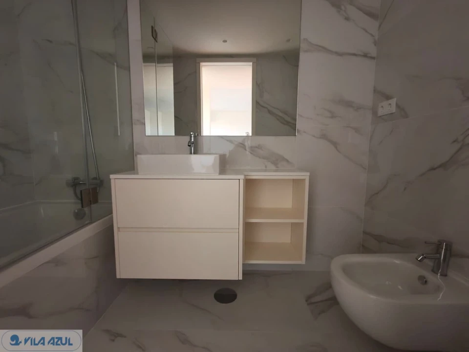 Apartamento T1 para Venda em Mafamude e Vilar do Paraíso Foto 17