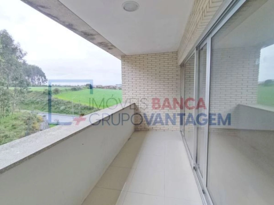 Apartamento T3 para Venda em Moreira Foto 5