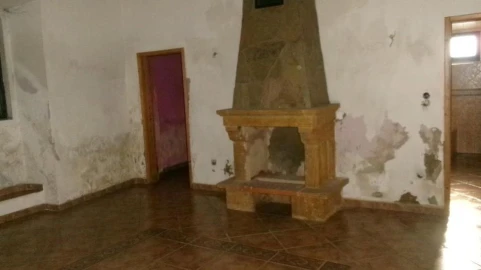 Moradia T5 para Venda em Alvito