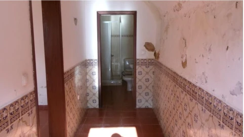 Moradia T5 para Venda em Alvito
