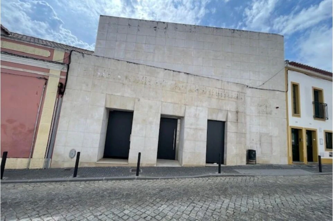 Moradia T4 para Venda em Cuba Foto 1