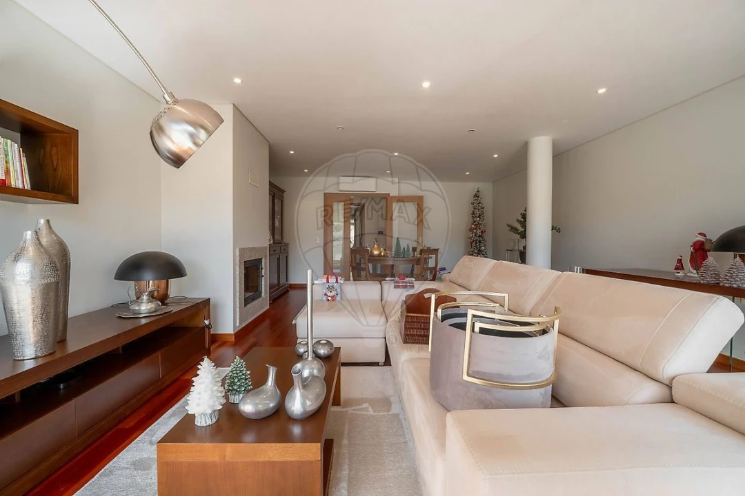 Apartamento T3 para Venda em Cidade da Maia Foto 1