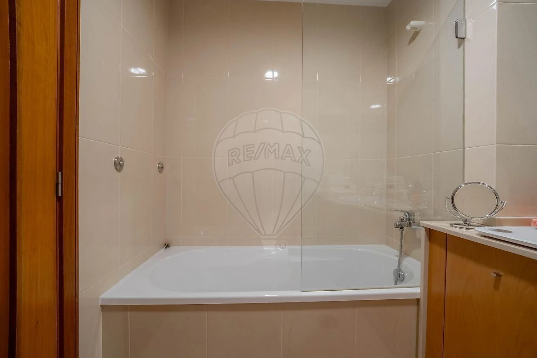 Apartamento T3 para Venda em Cidade da Maia Foto 13