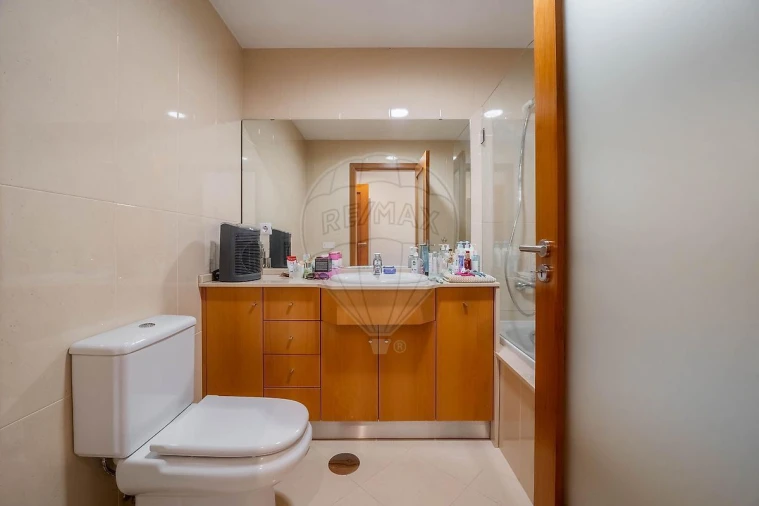 Apartamento T3 para Venda em Cidade da Maia Foto 14
