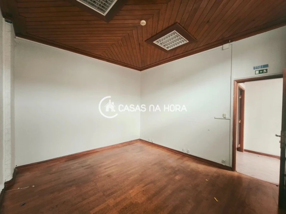 Loja para Arrendamento em Algueirão-Mem Martins Foto 3