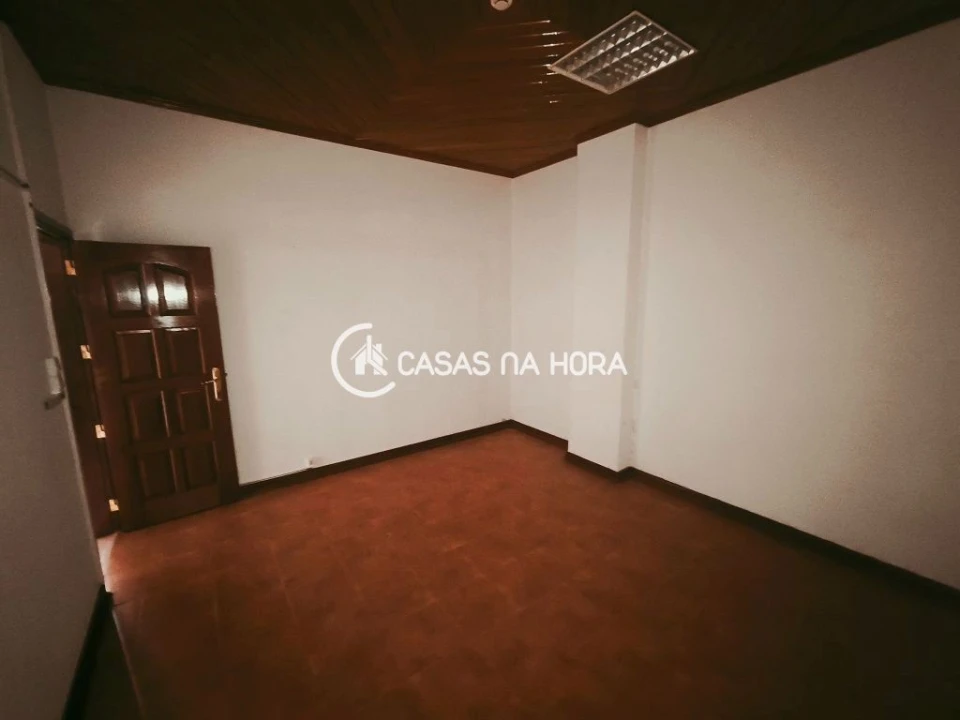 Loja para Arrendamento em Algueirão-Mem Martins Foto 10