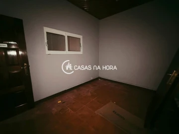 Loja para Arrendamento em Algueirão-Mem Martins