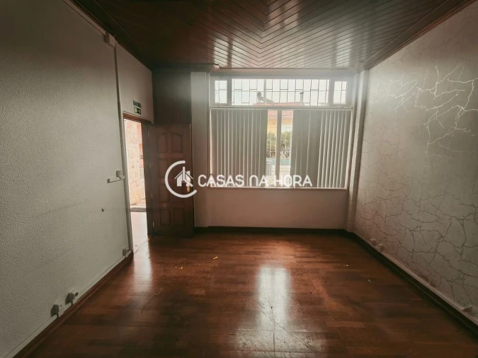 Loja para Arrendamento em Algueirão-Mem Martins Foto 5