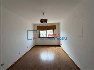 Apartamento T2 para Venda em Gondomar (São Cosme), Valbom e Jovim