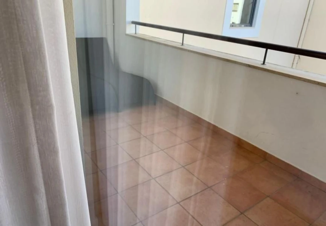 Apartamento T2 para Venda em Quarteira Foto 12