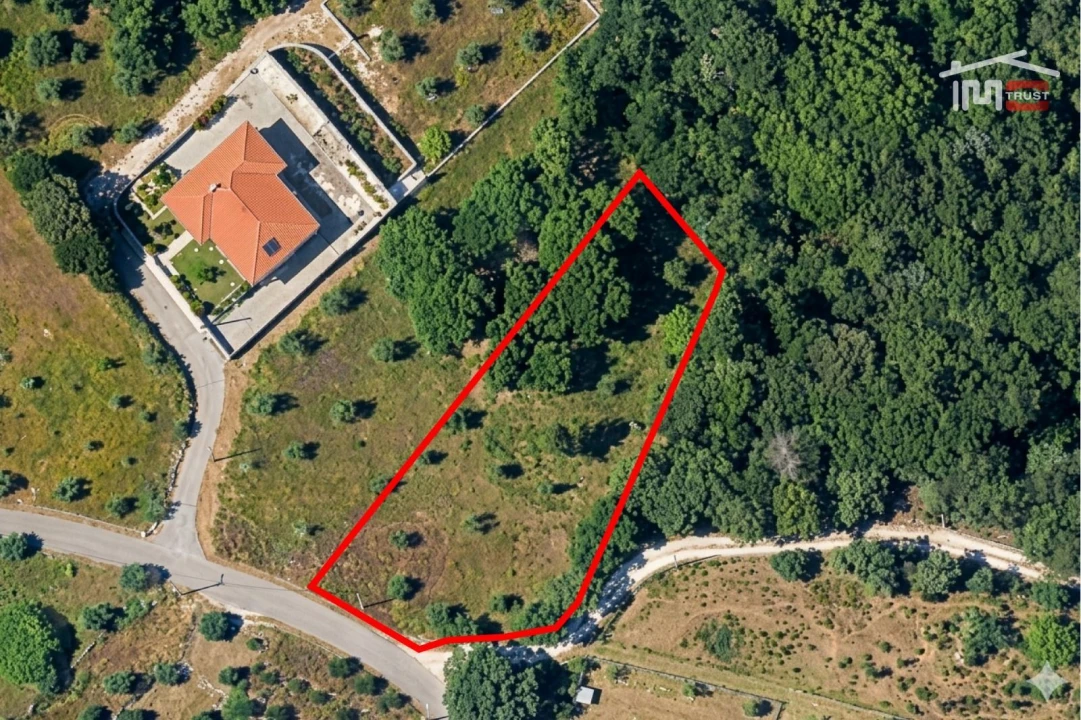 Terreno para Venda em Atouguia Foto 2