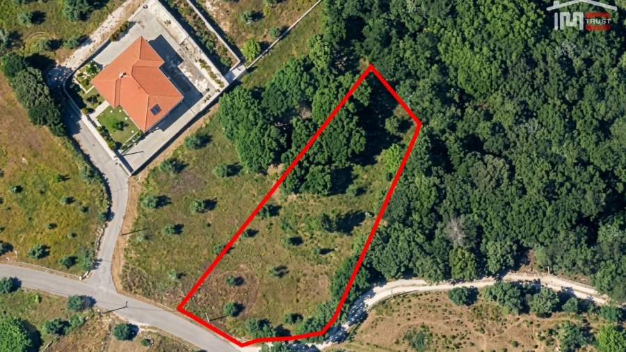 Terreno para Venda em Atouguia