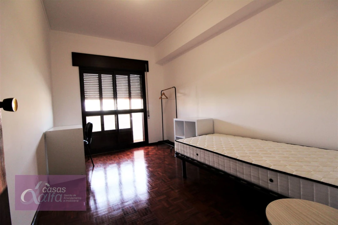 Quarto para Arrendamento em Leiria, Pousos, Barreira e Cortes Foto 1