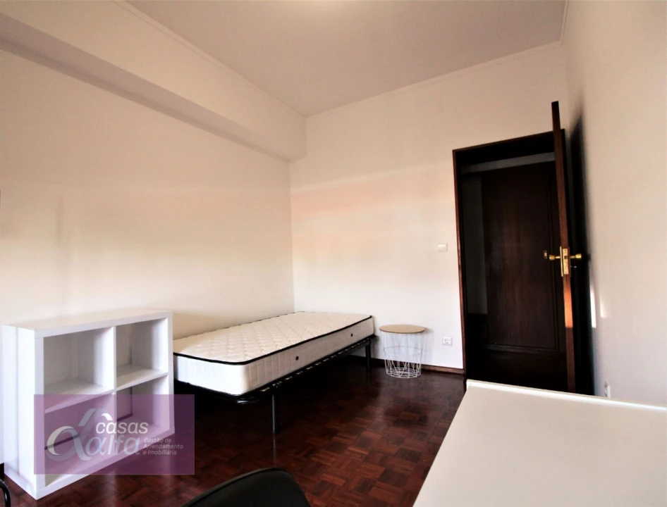 Quarto para Arrendamento em Leiria, Pousos, Barreira e Cortes Foto 2