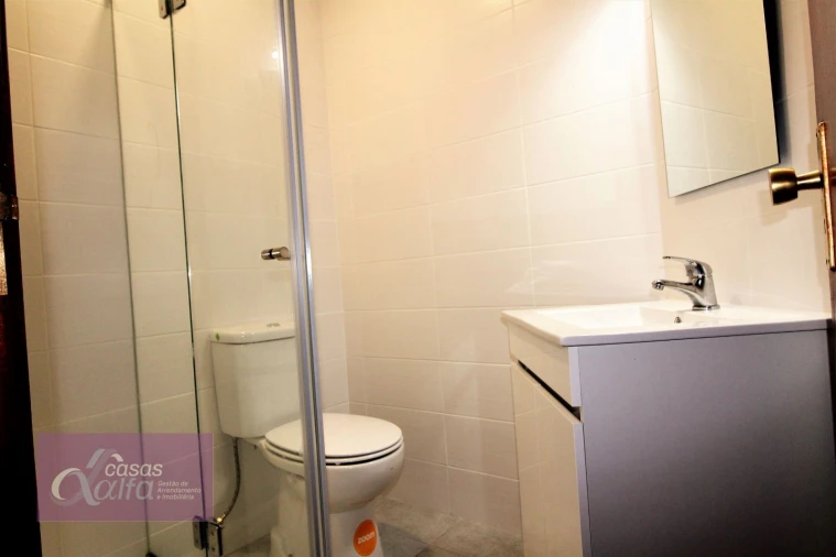 Quarto para Arrendamento em Leiria, Pousos, Barreira e Cortes Foto 3