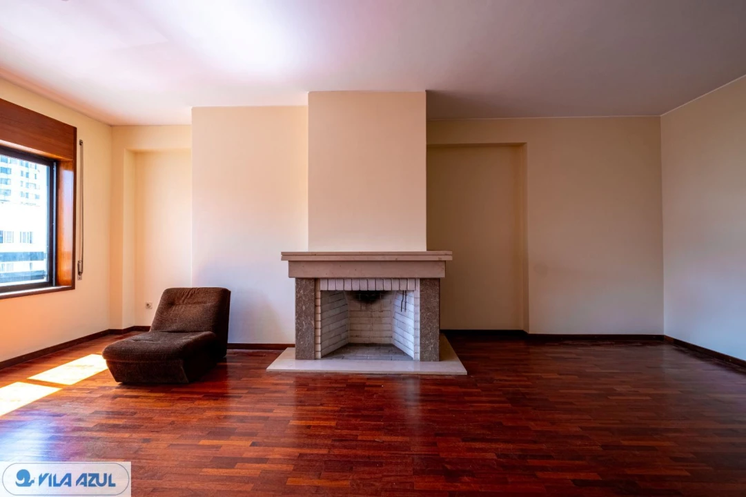 Apartamento T3 para Venda em Ramalde Foto 8