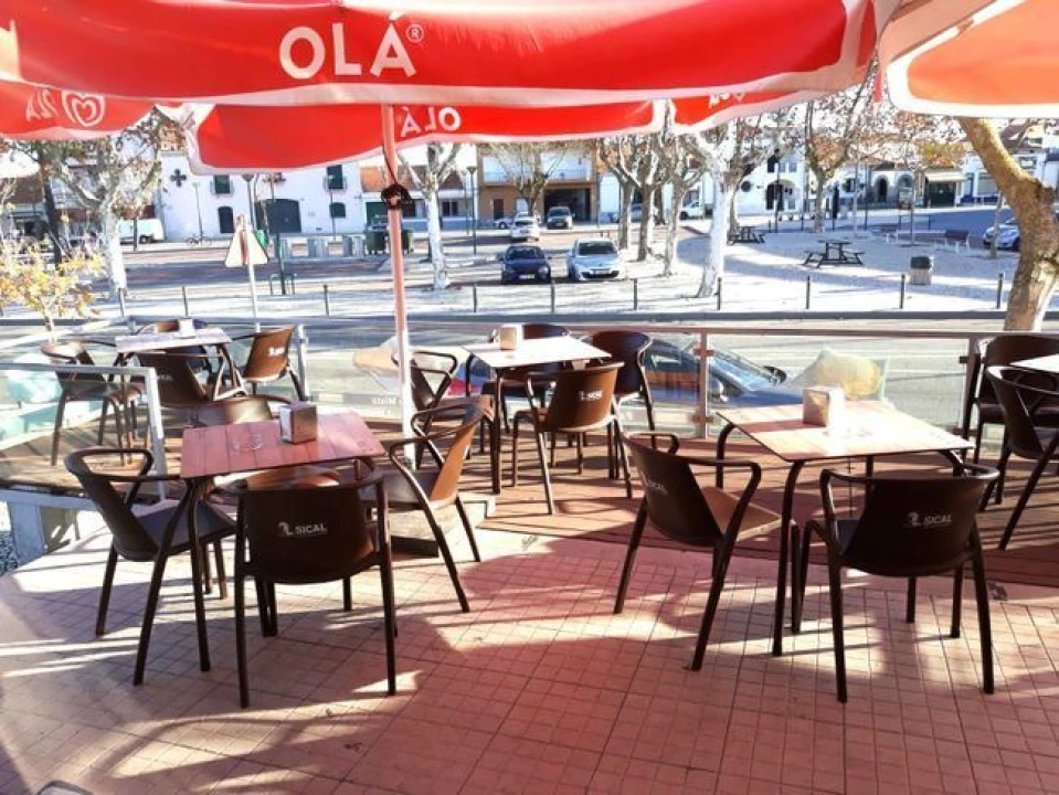 Loja para Venda em Almeirim Foto 2