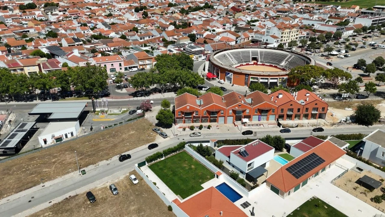 Loja para Venda em Almeirim Foto 11