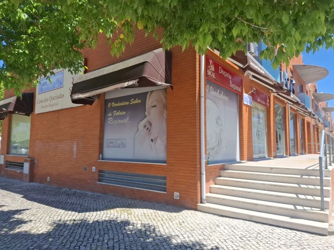 Loja para Venda em Almeirim Foto 6