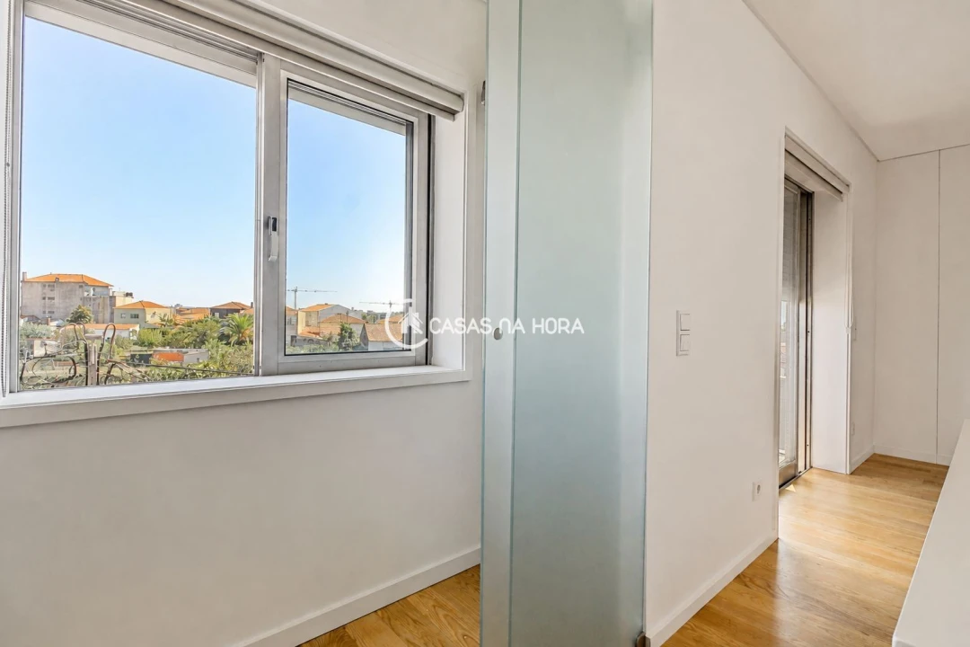 Apartamento T2 para Arrendamento em Santa Marinha e São Pedro da Afurada Foto 8