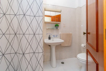 Apartamento T3 para Venda em Carnaxide e Queijas