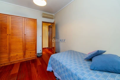 Apartamento T3 para Venda em Carnaxide e Queijas