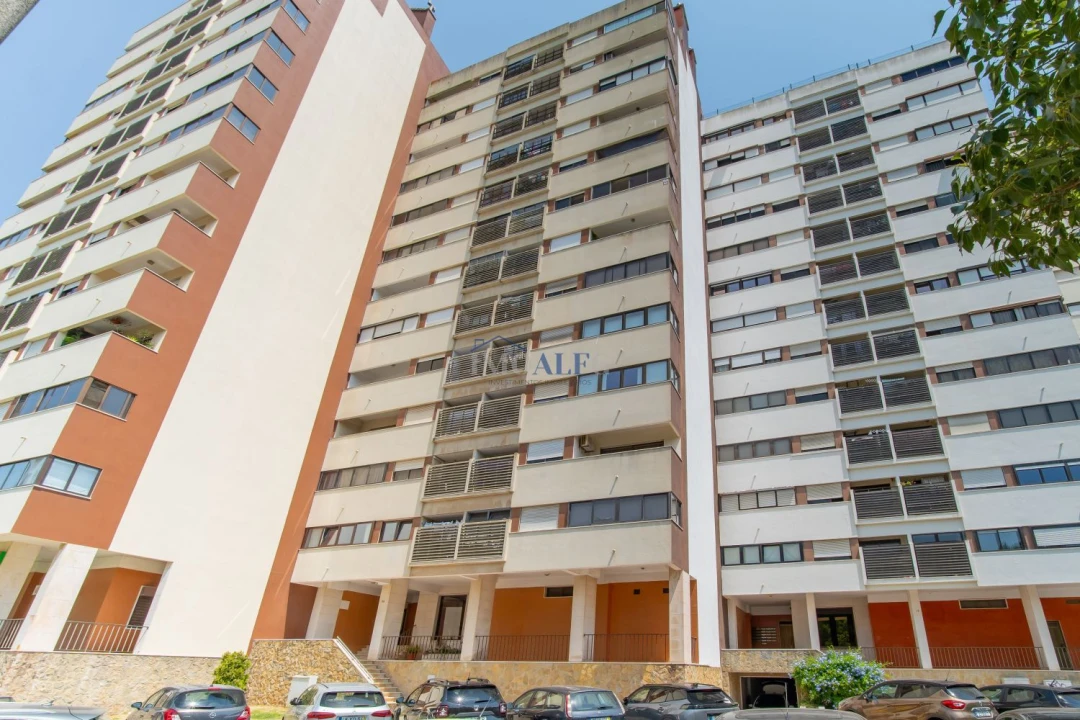 Apartamento T3 para Venda em Carnaxide e Queijas Foto 34