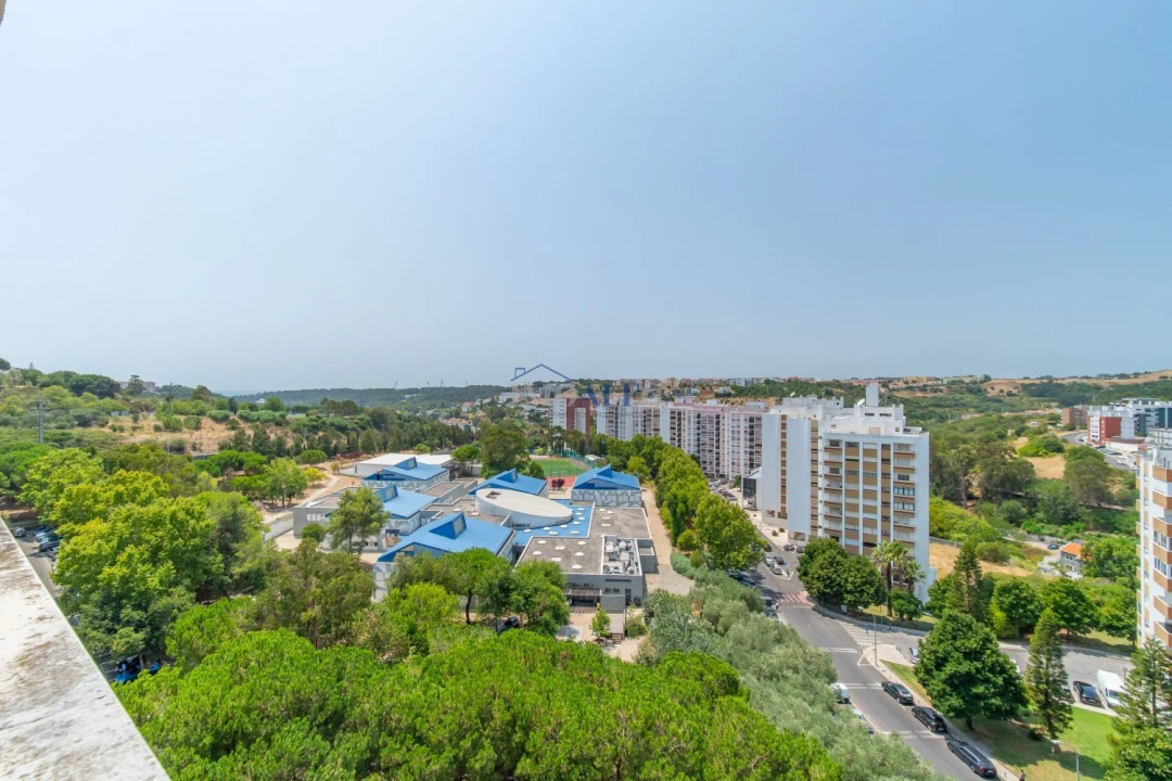 Apartamento T3 para Venda em Carnaxide e Queijas Foto 13