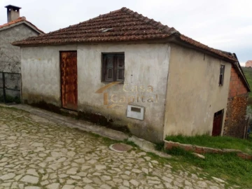 Moradia T2 para Venda em Noura e Palheiros